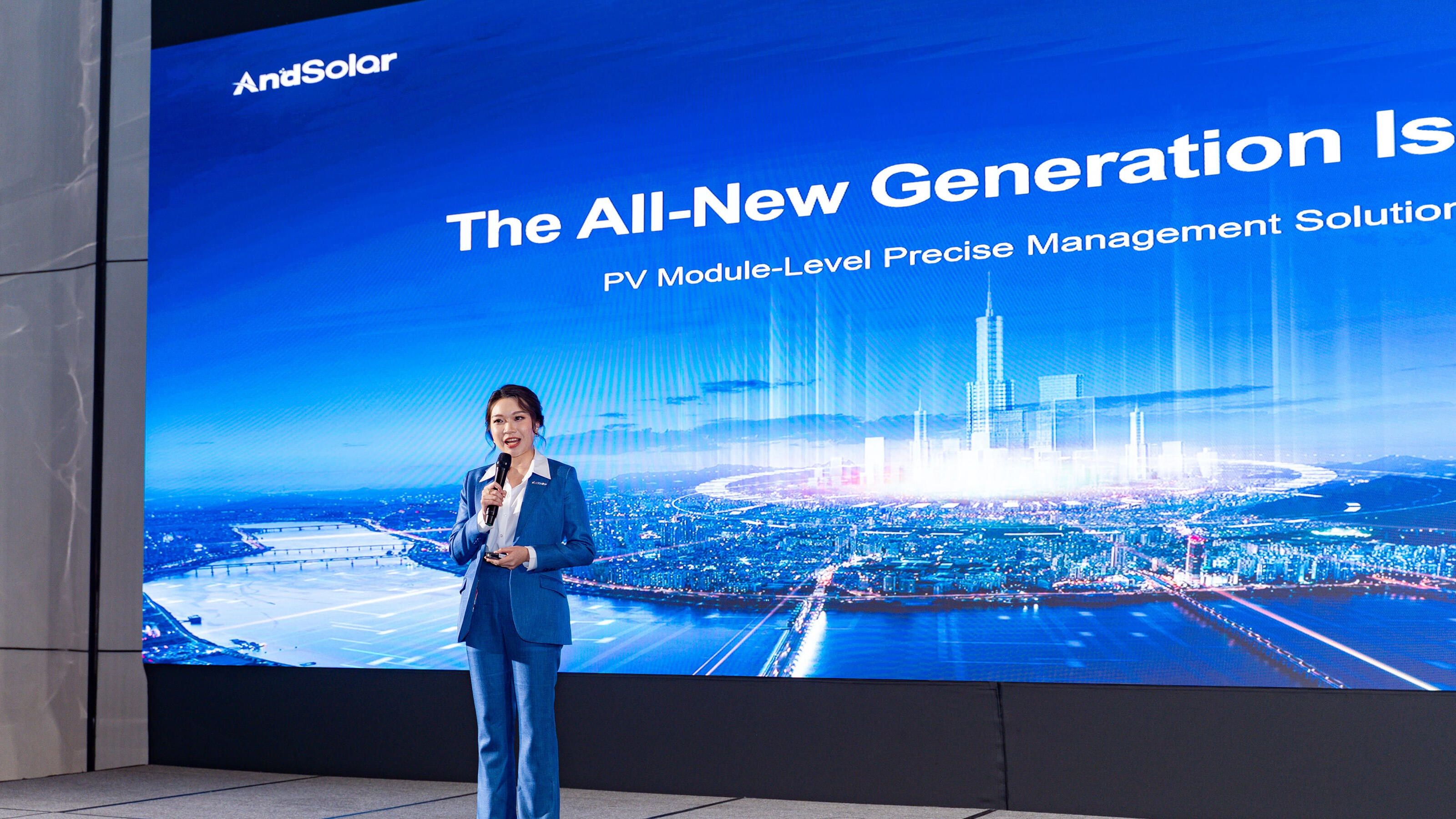 Productos AndSolar Lanzamiento de la Nueva Generación