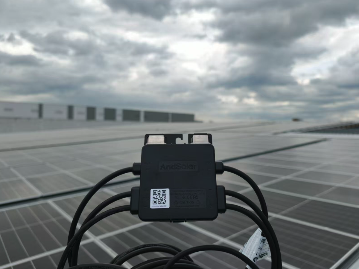 การผสานรวมระบบความปลอดภัยขั้นสูงและศักยภาพในการตอบสนองฉุกเฉิน