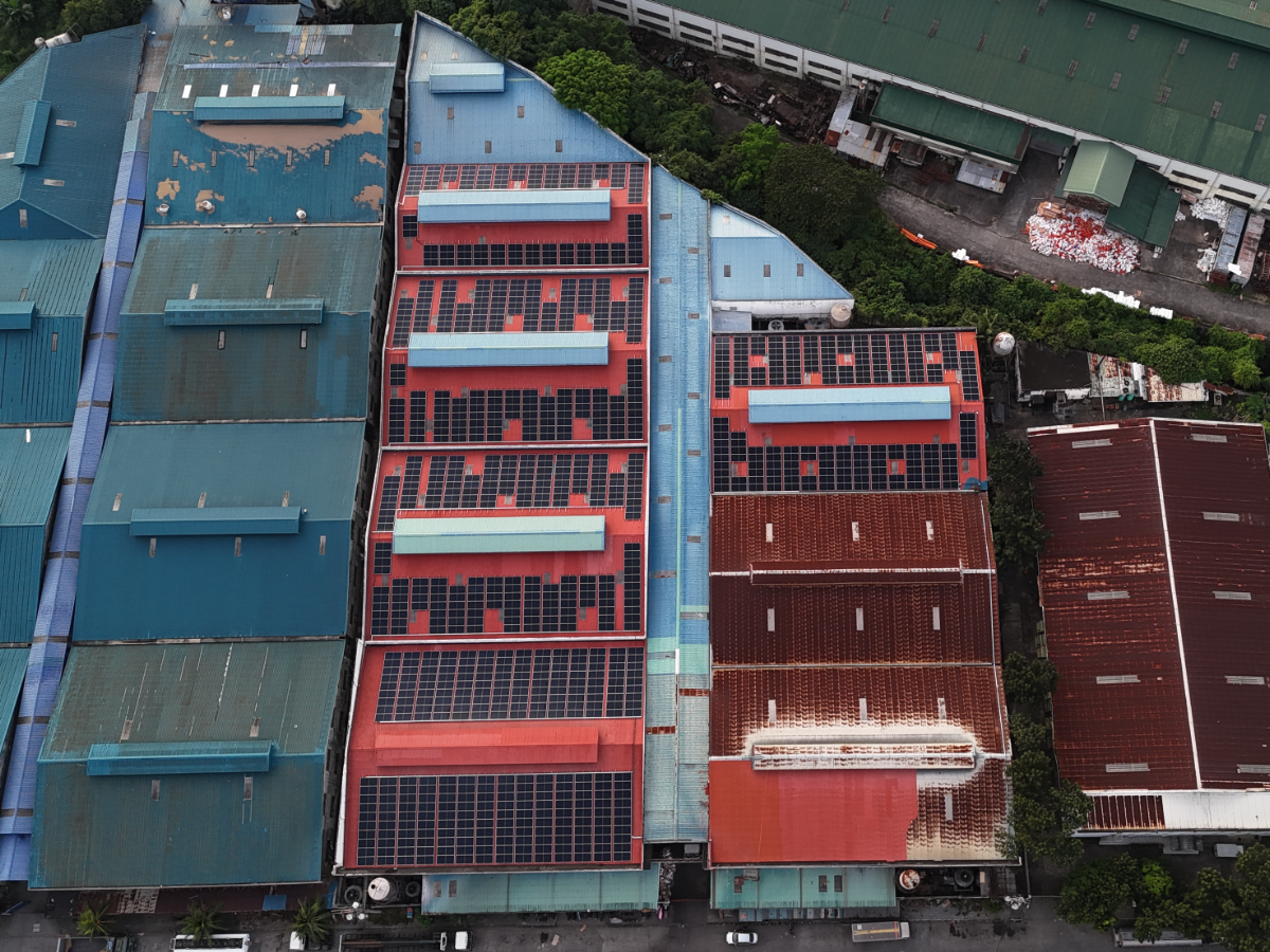 ¿Cuáles son los factores clave para planificar un sistema residencial fiable de energía solar?