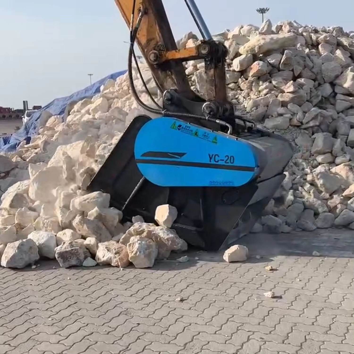 Bucket Crusher for Excavator – Mobile Rock & Concrete Crushing Attachment​