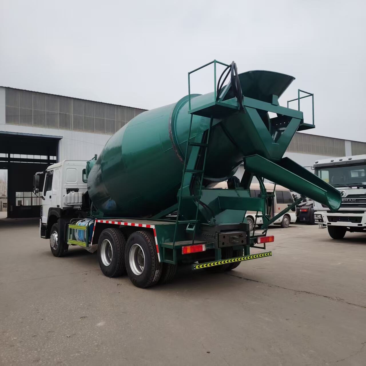 How to Select a Concrete Mixer Truck: 2026 Buyer’s Guide