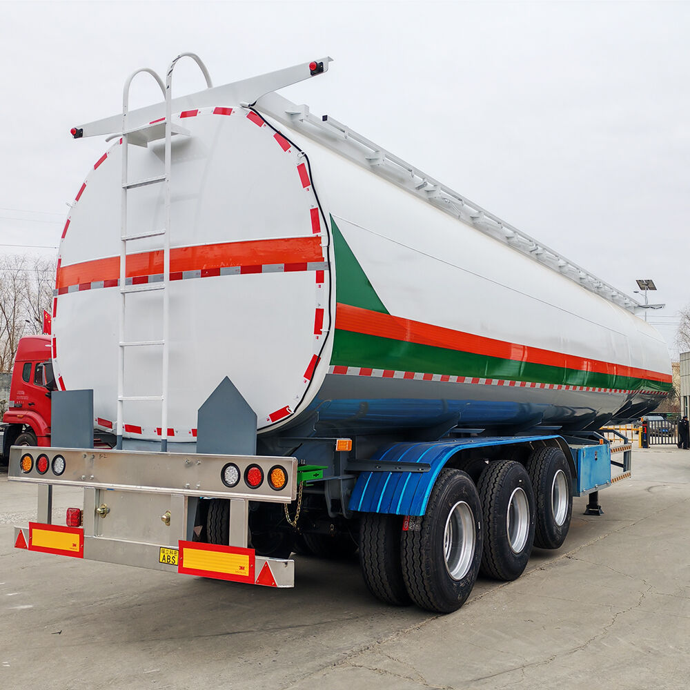 3 Axle 4-compartment 51,000-liter Oil Tanker Trailer
