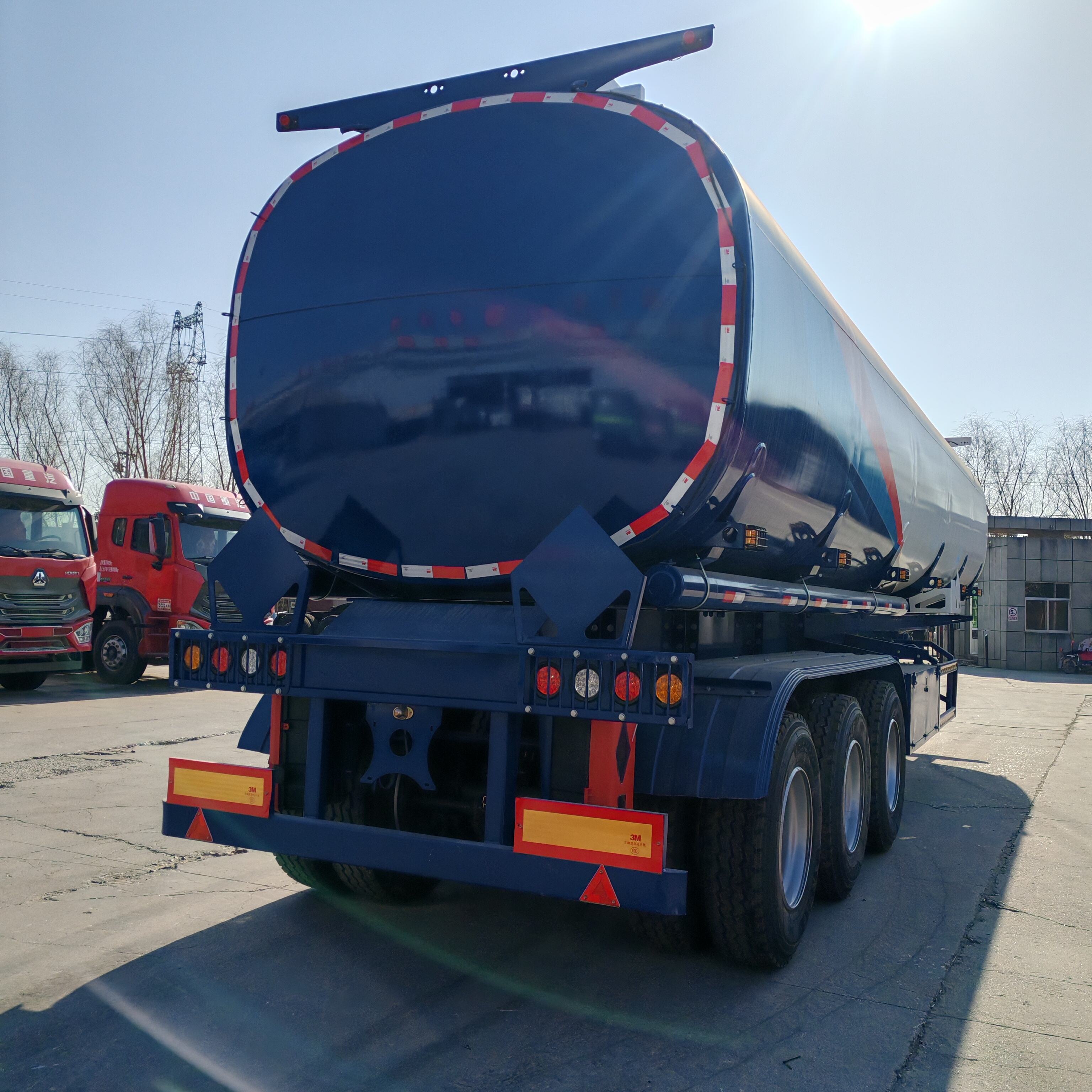 45 Cubic Meter 5-Compartment Fuel Tanker Trailer
