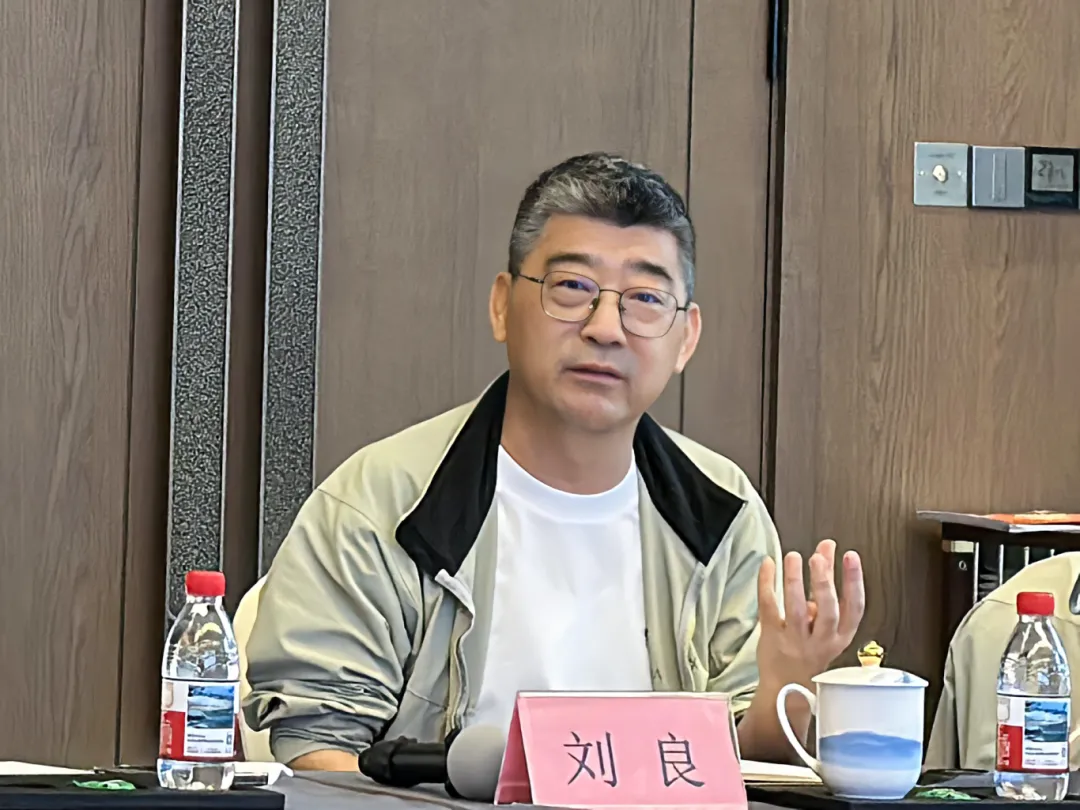 Yingliang Group  2025 Mid-Year Executive Management Meeting Successfully Held in Changchun (4).webp