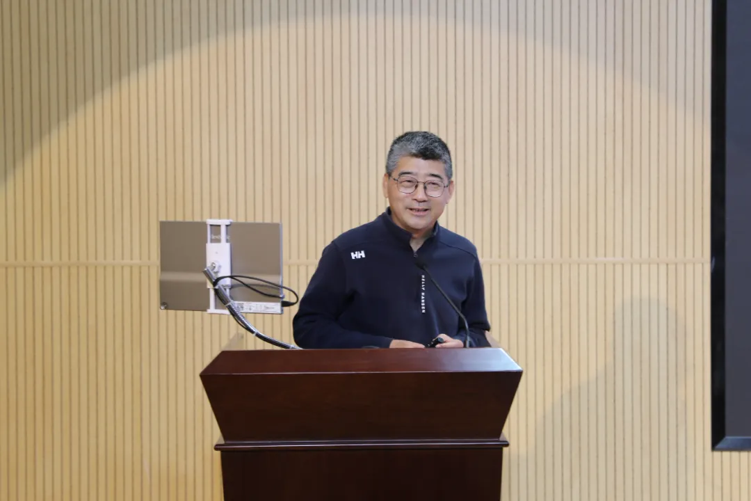 Passing the Torch at Xiamen University, Striving Toward a Brighter Future (3).png