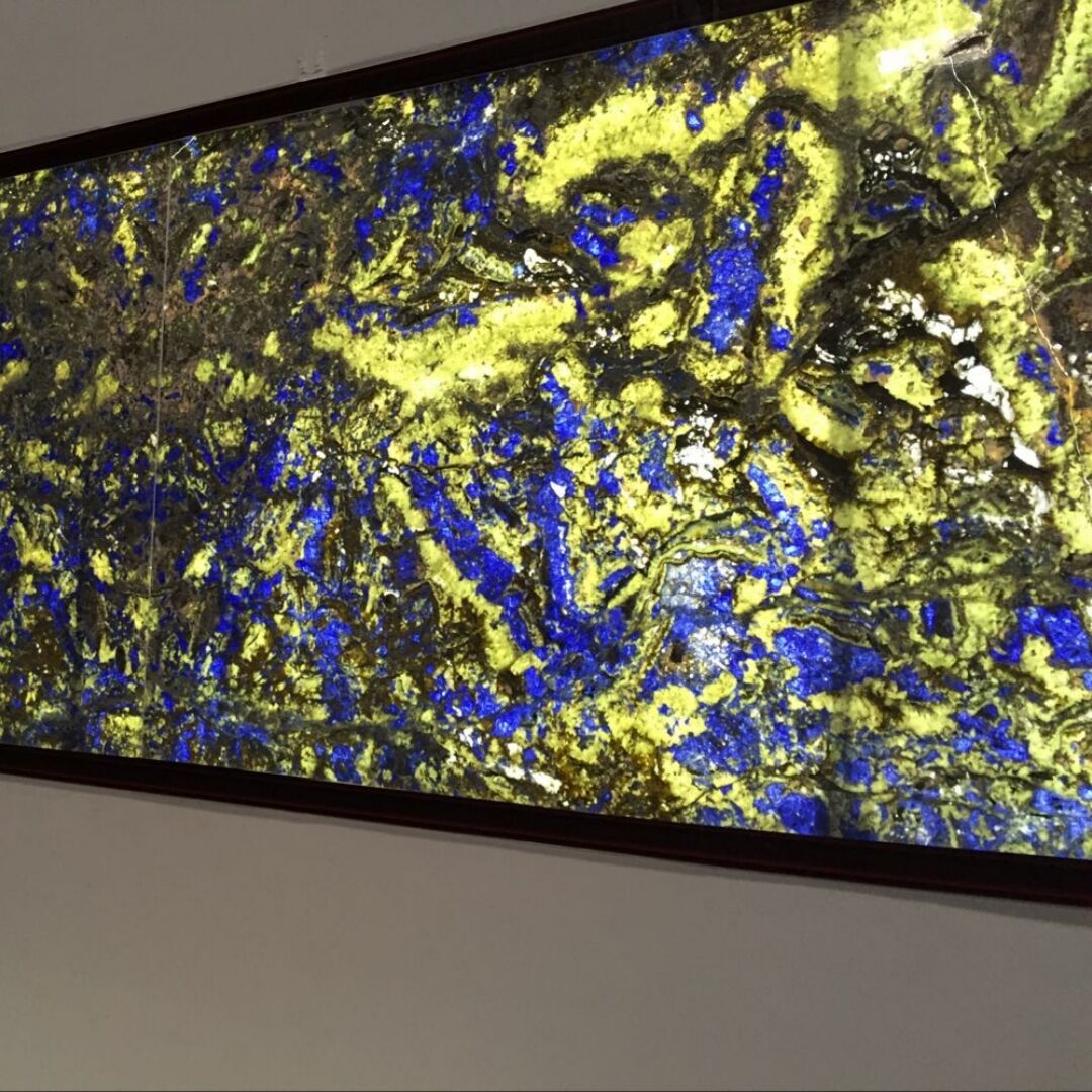 Composite with Glass