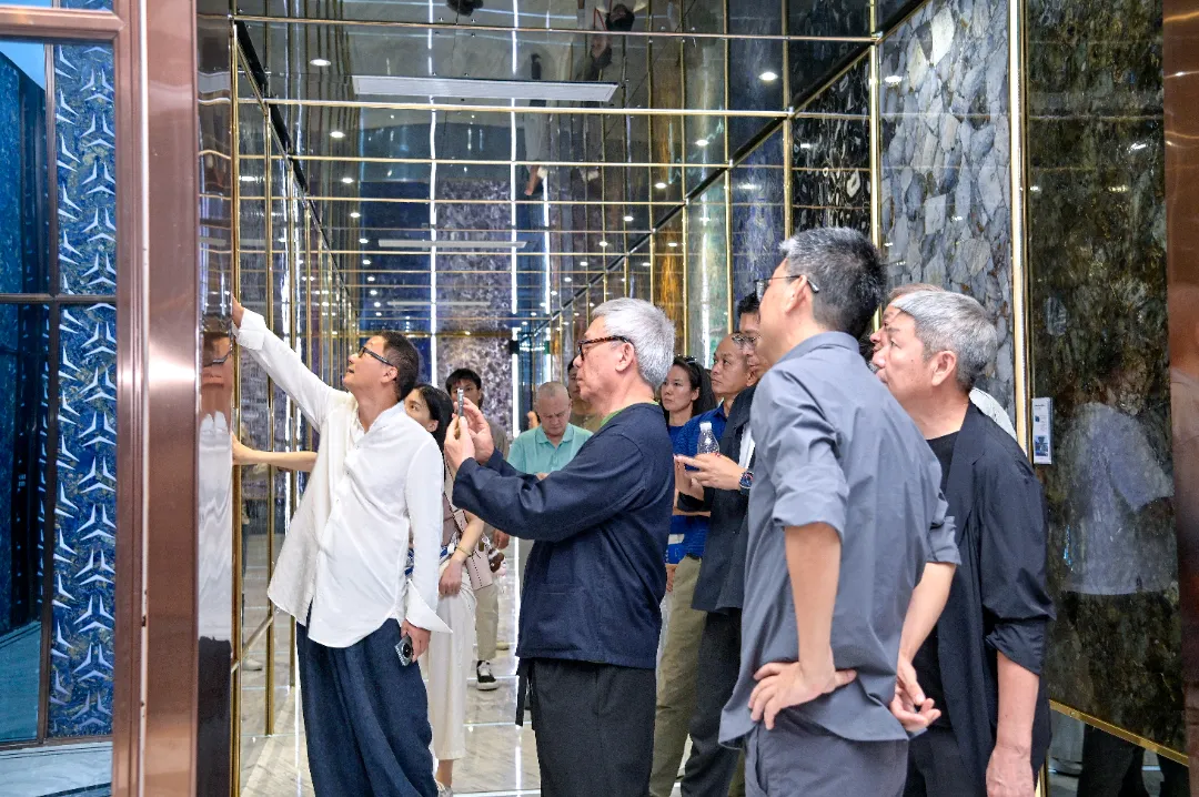 Friends from Afar Visit  Renowned Chinese Designers and Entrepreneurs Visit Yingliang Group for Exchange and Discussion (12).webp