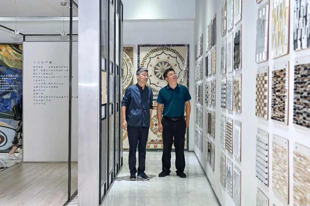 Wang Shilin, Secretary of the Party Committee and Executive Deputy Director of the National Museum of Nature, Visits Yingliang Group for Guidance (11).webp