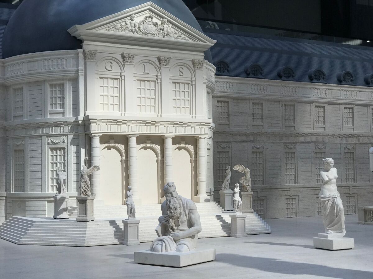 Round Sculpture 1 (3)_正文.jpg