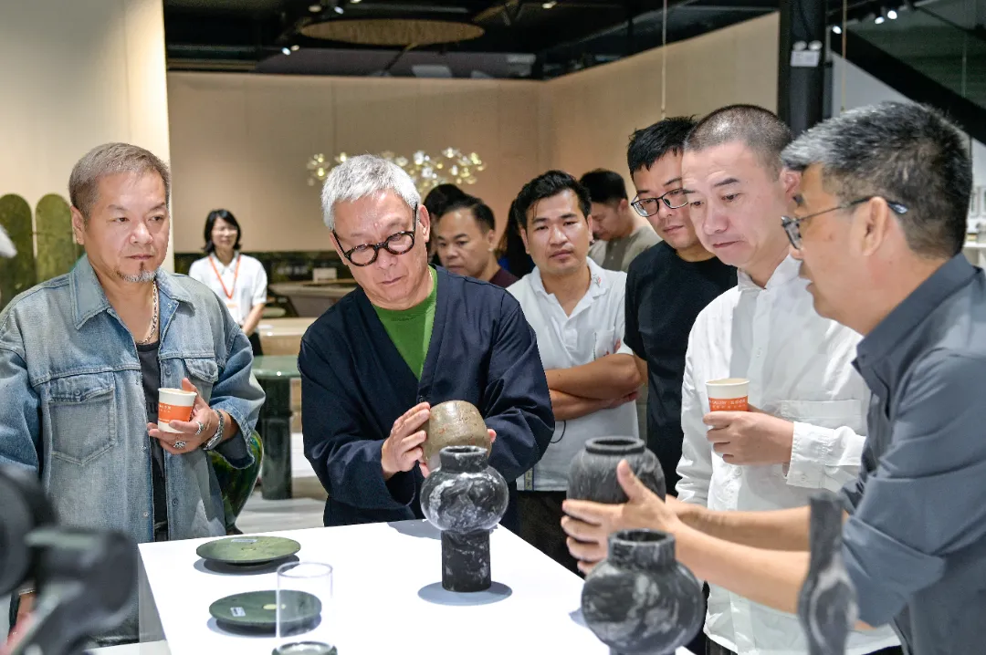 Friends from Afar Visit  Renowned Chinese Designers and Entrepreneurs Visit Yingliang Group for Exchange and Discussion (9).webp