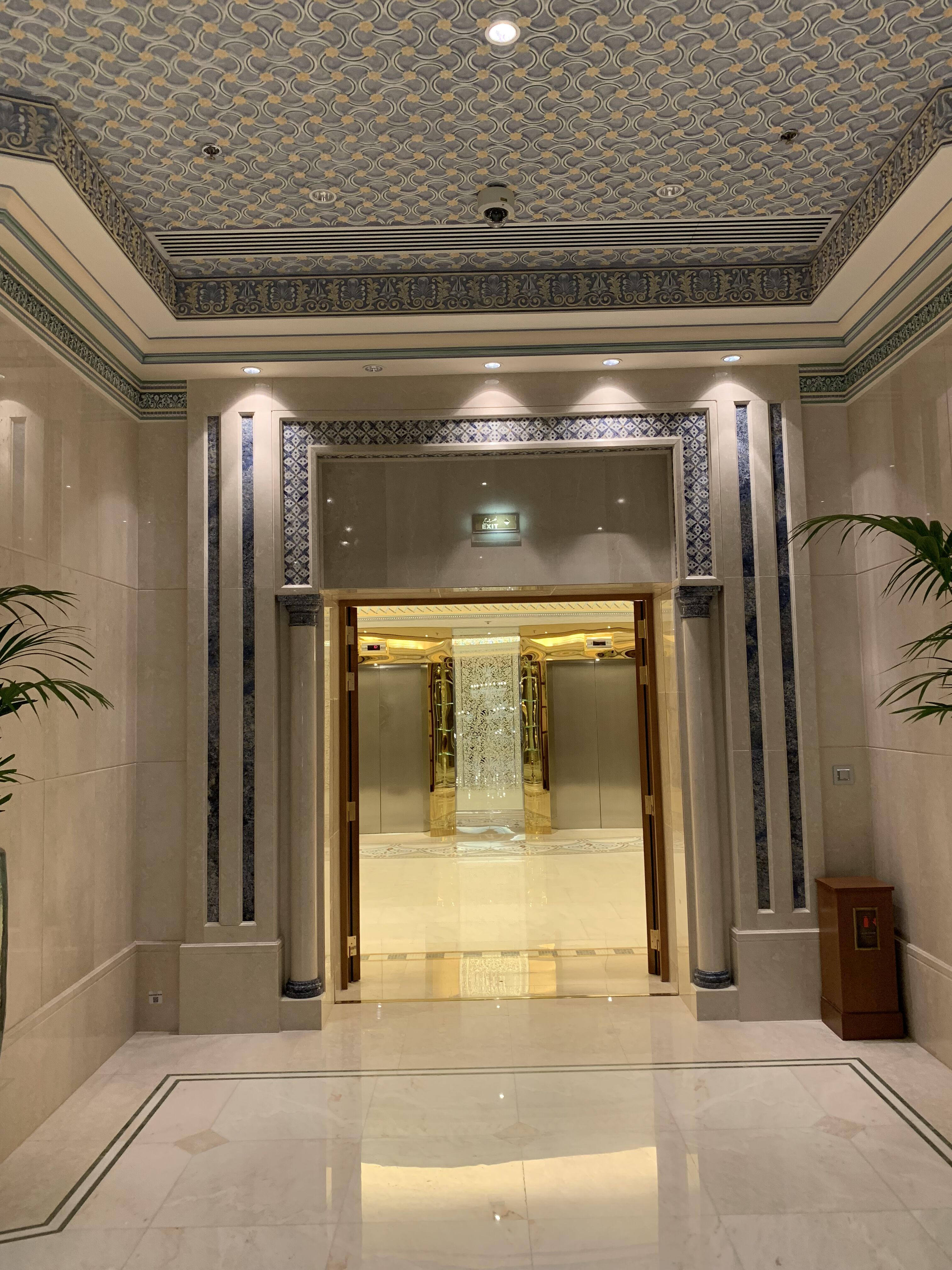 ritz carlton hotel riyadh saudi arabia-6