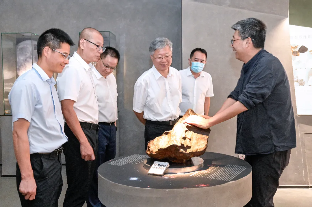 Fujian Provincial CPPCC Chairman Teng Jiacai Visits Yingliang Group for Inspection and Research (1).webp