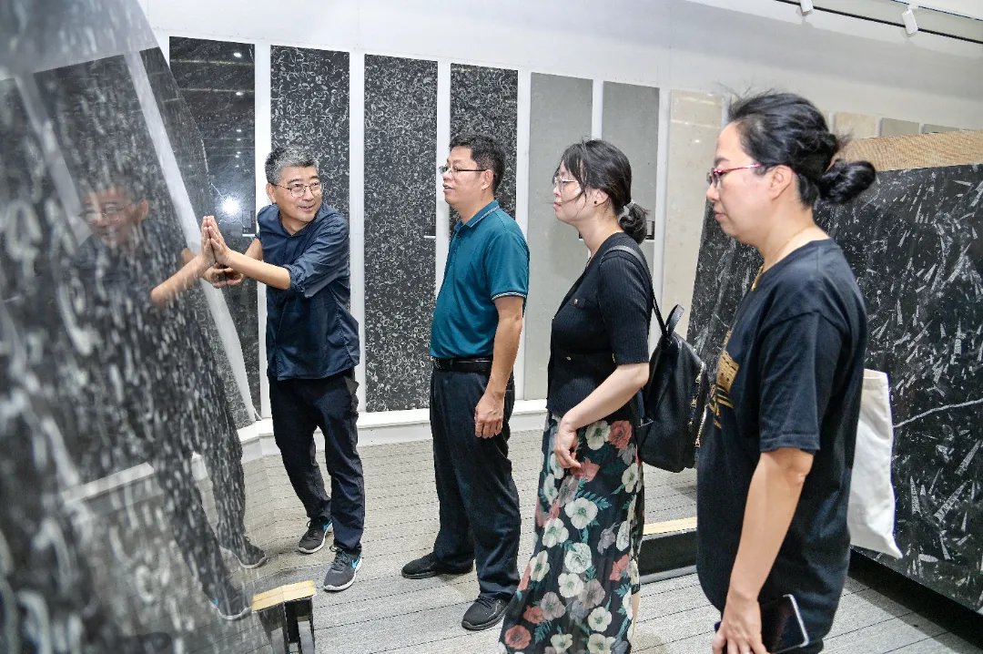 Wang Shilin, Secretary of the Party Committee and Executive Deputy Director of the National Museum of Nature, Visits Yingliang Group for Guidance (15).webp