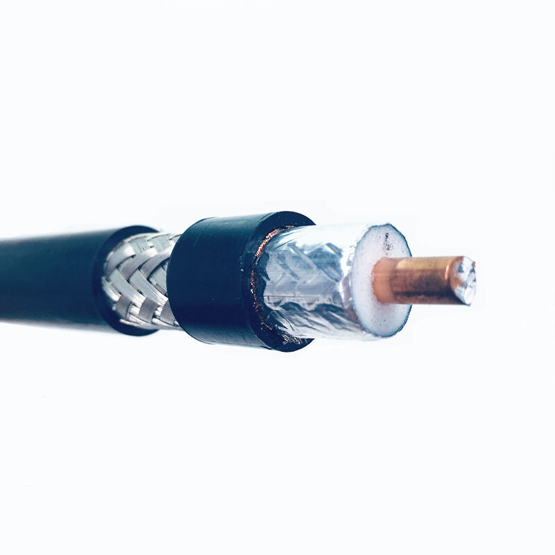 Is LMR400 coaxial cable suitable for low-loss communication scenarios?