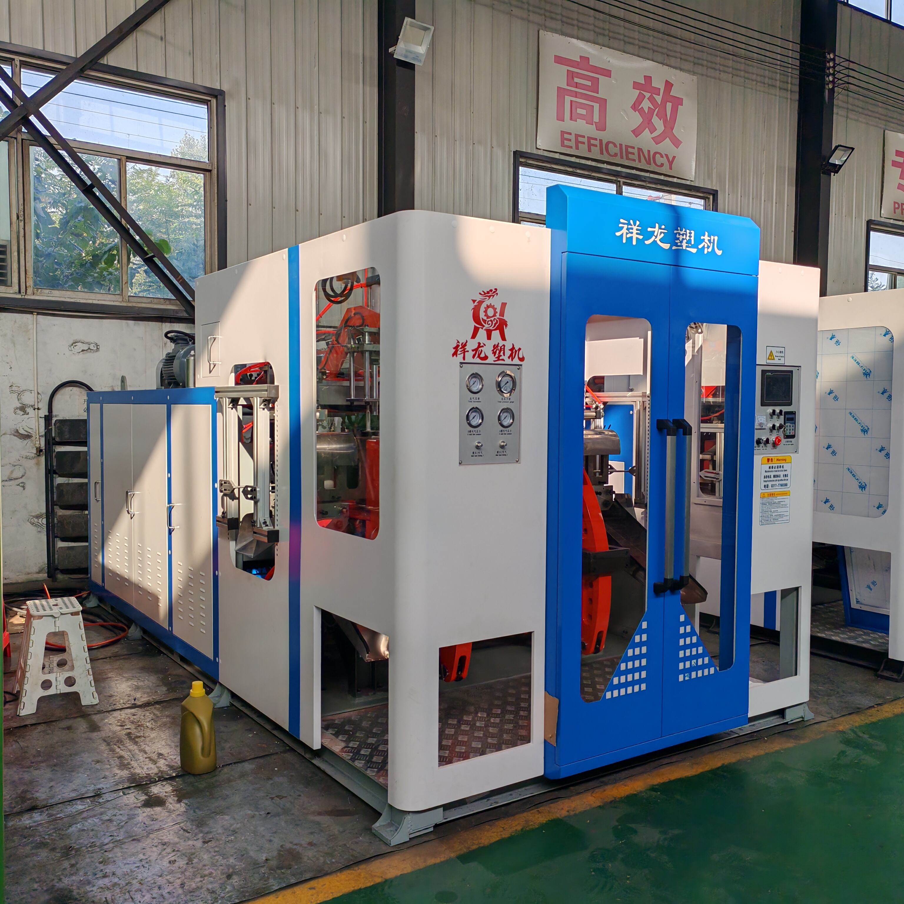 Ανακαλύψτε την Ημι-Αυτόματη Μηχανή Φυσητικής Διαμόρφωσης