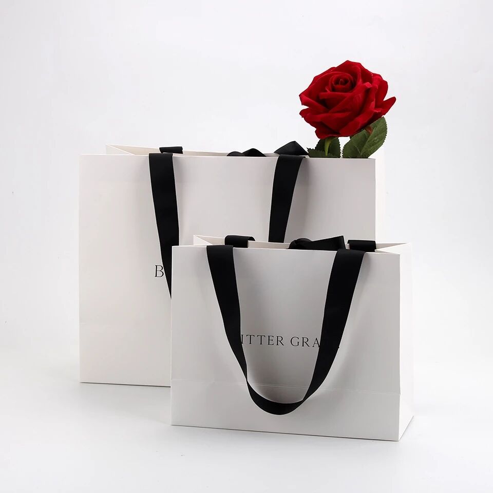 Unmatched Quality in Personalized Shopping Bags