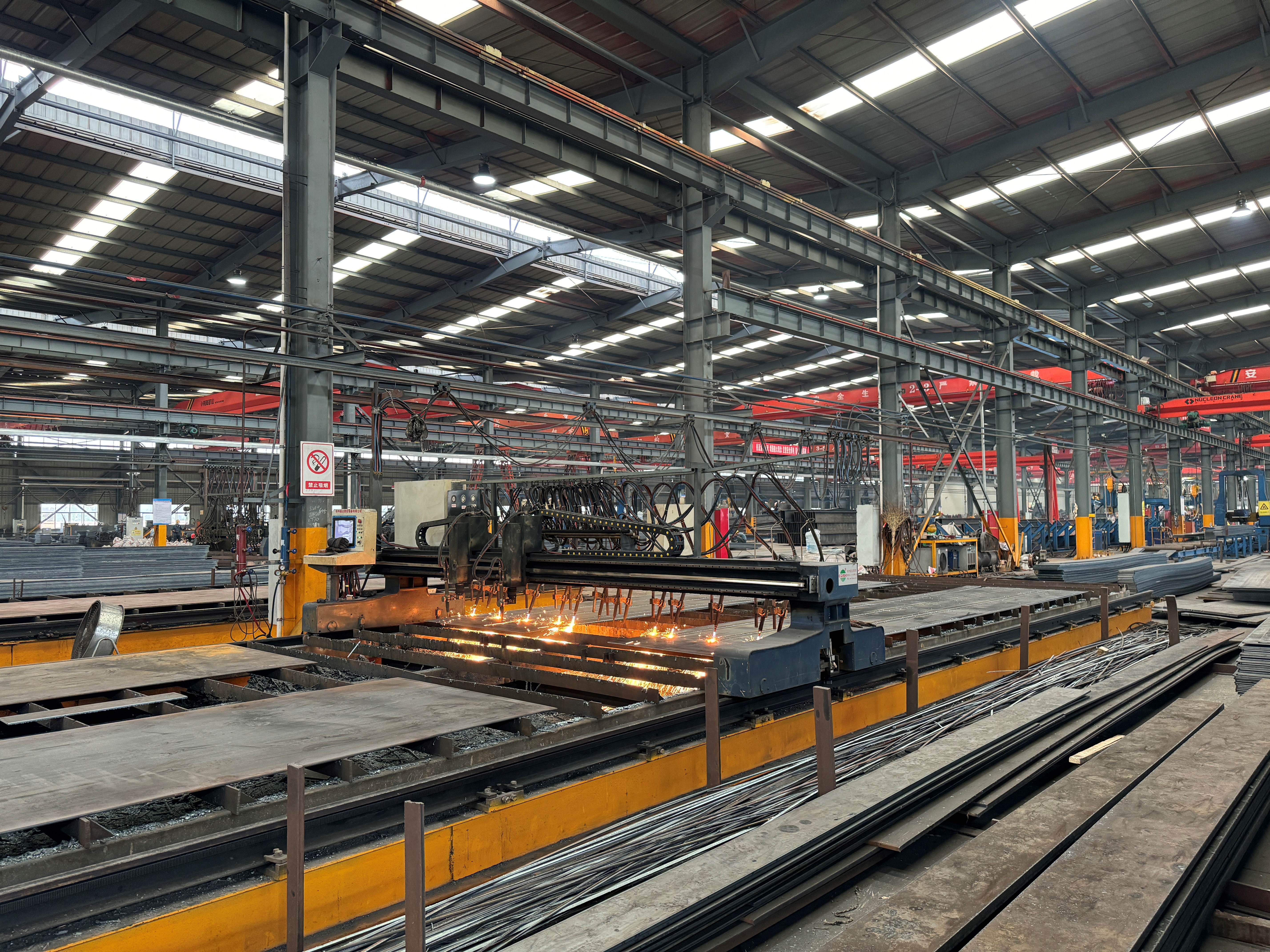 Industrial Design Pre-Engineered Building Lightweight Prefabricated Metal Steel Structure Farm Warehouse Workshop Shed supplier