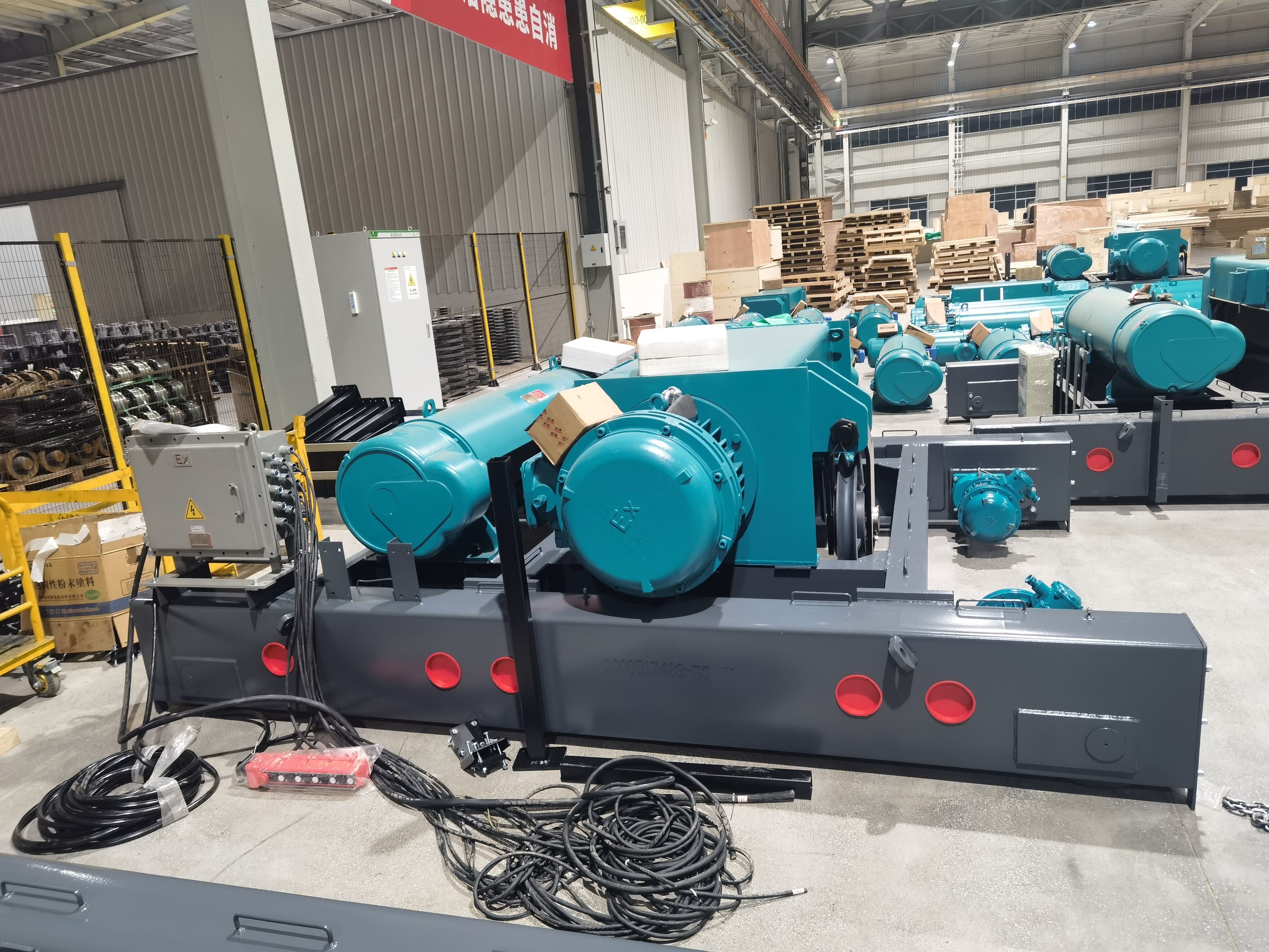Mangfoldig elektrisk wire rope-hiss for enkelt- og dobbeltbjelke-kraner