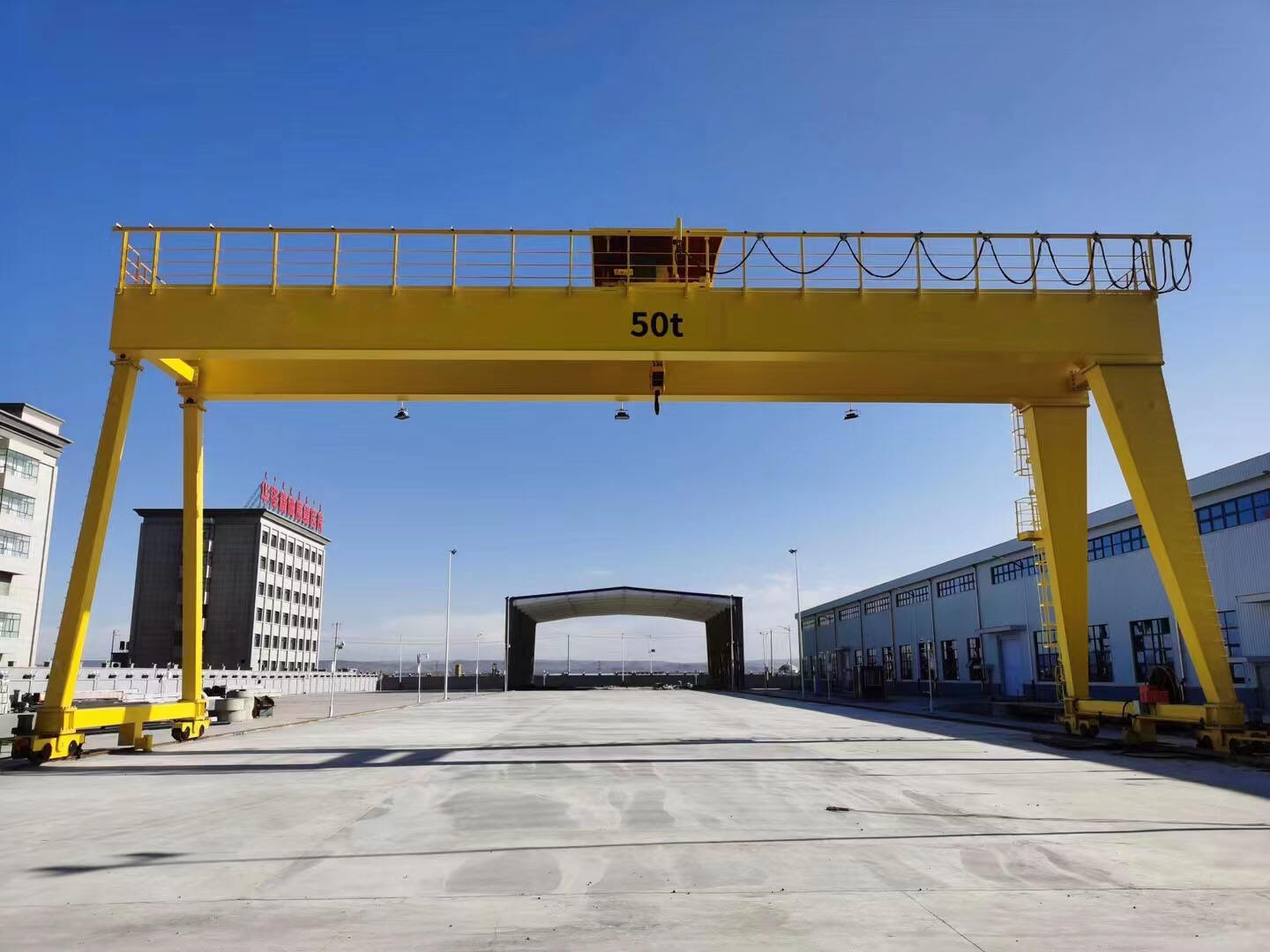Space-Saving Single Girder Gantry Crane for Workshops