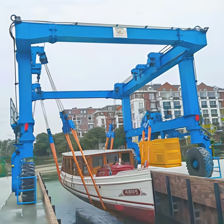 Electric Yacht Lift with Soft Lifting Belts for Hull Protection