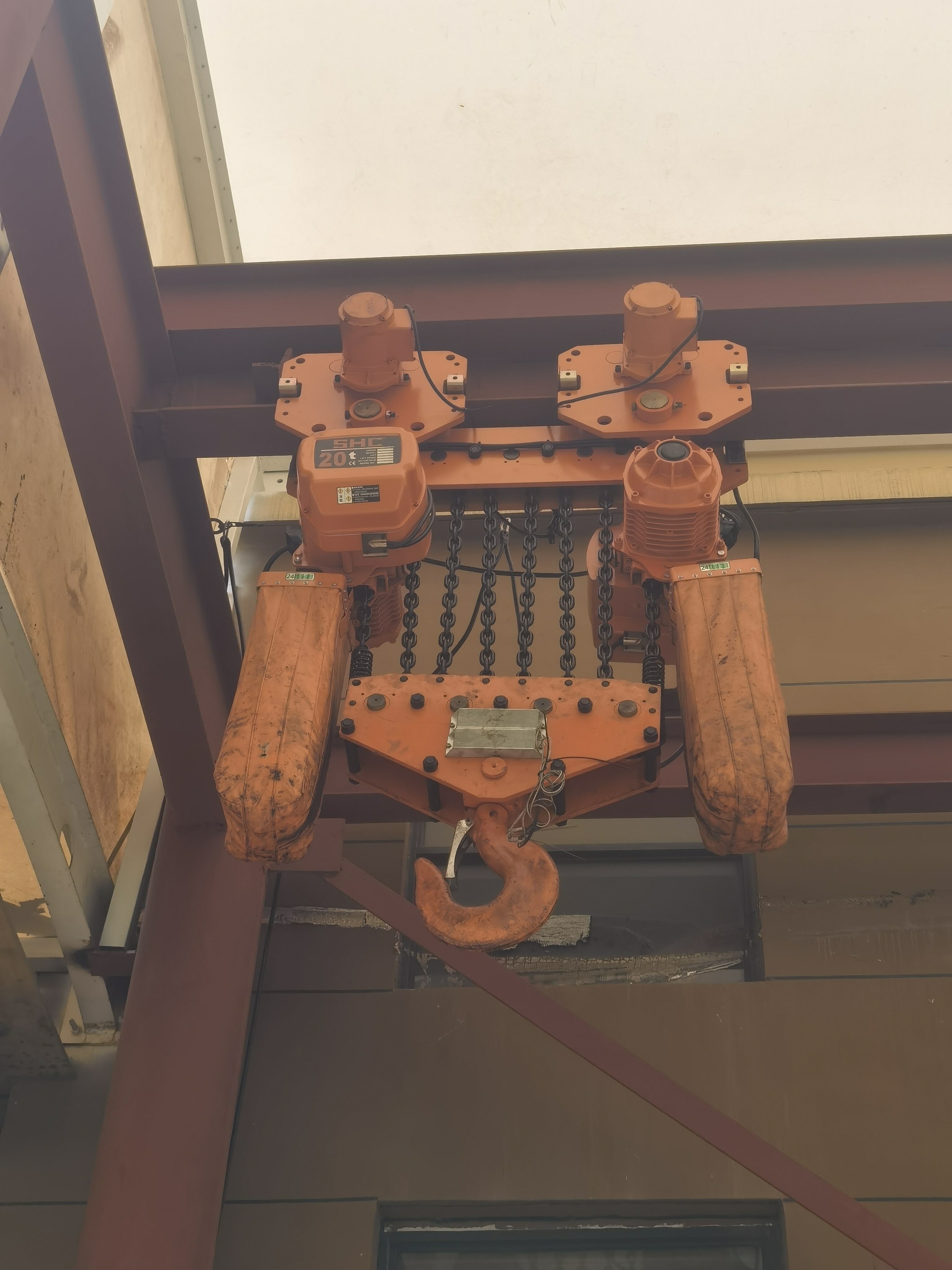 Electric Hoist: An Ideal Choice for Easy Material Lifting