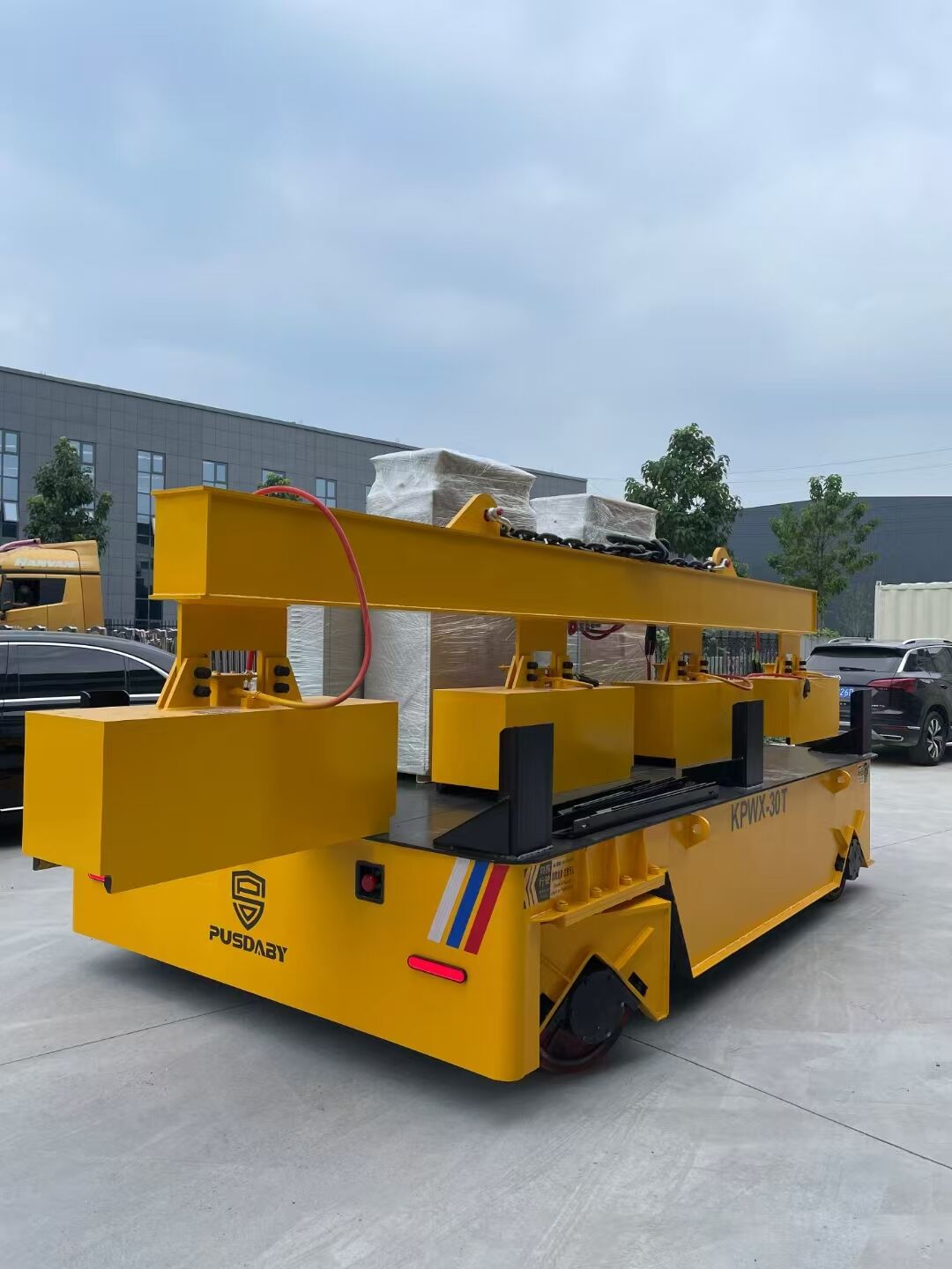 How Hydraulic Powered Transfer Cars Work and Their Applications
