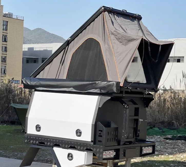 How to combine a ute tray canopy with other camping accessories?
