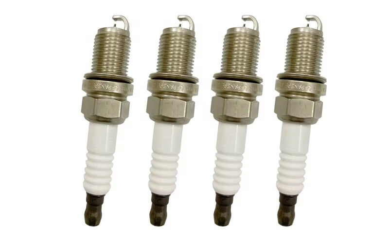 Good selling Universal IRIDIUM SPARK PLUG OEM: IK20TT 4702 267700-8530 manufacture