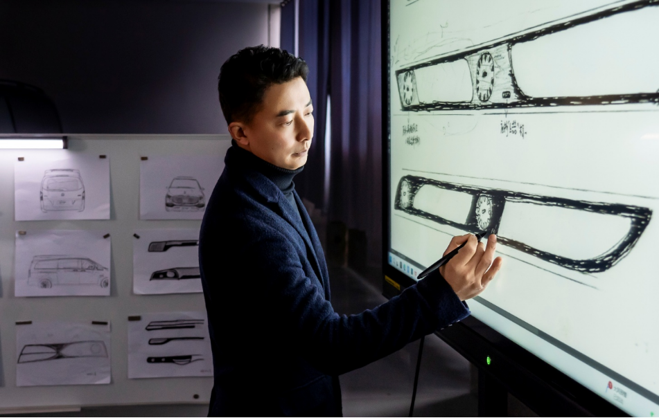 Master Tail: Crafted for Luxury and Function