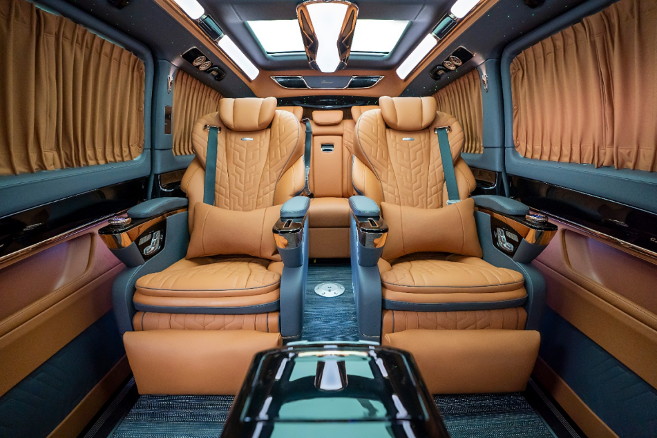 The Role of Interior Accessories in Creating a Luxurious Driving Experience