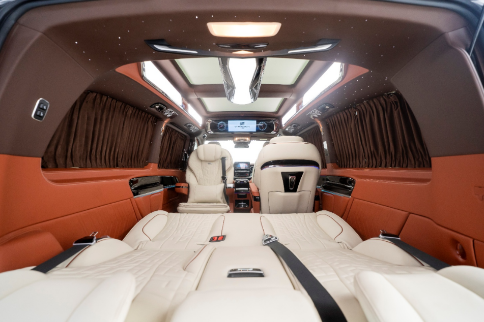 The Role of Interior Accessories in Creating a Luxurious Driving Experience