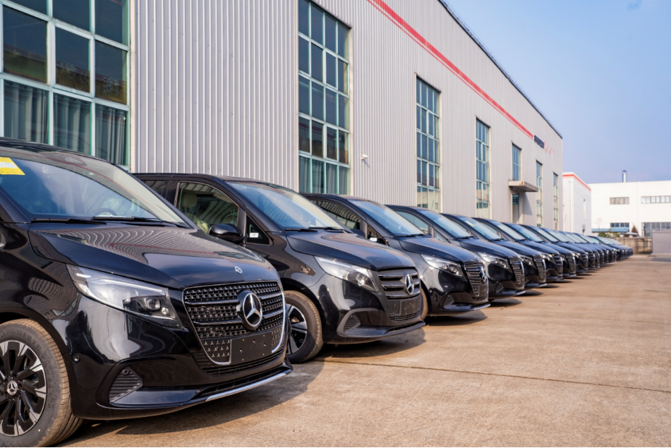 Переосмысление задней части автомобилей: функциональное искусство дизайна Master Tail