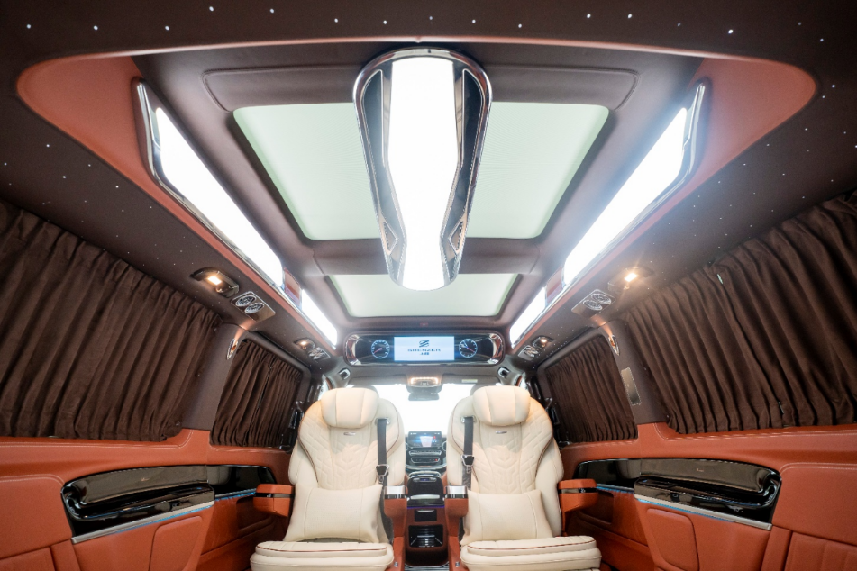 The Role of Interior Accessories in Creating a Luxurious Driving Experience