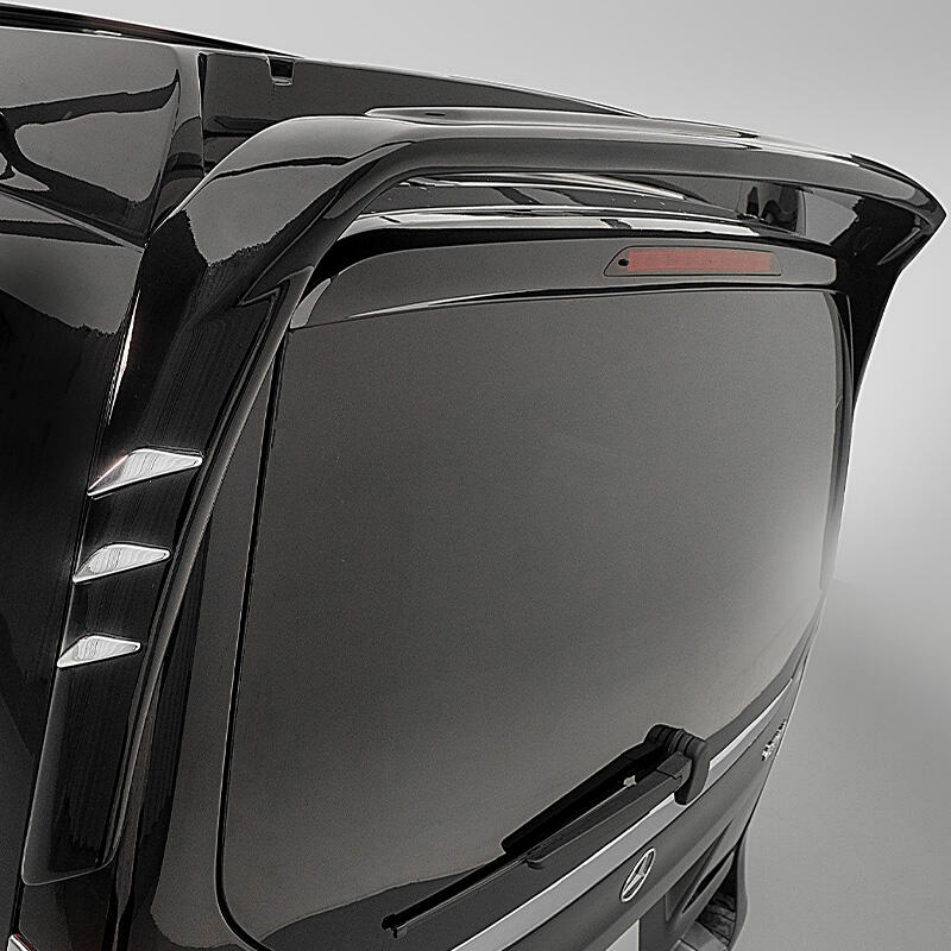 Master Tail: Crafted for Luxury and Function