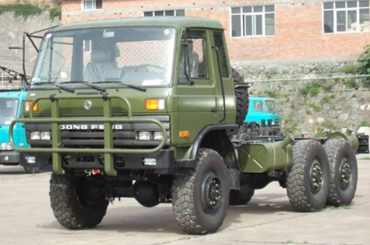 Telaio veicolo fuoristrada militare EQ2102GJ (porta singola, cabina 1,5 fila)