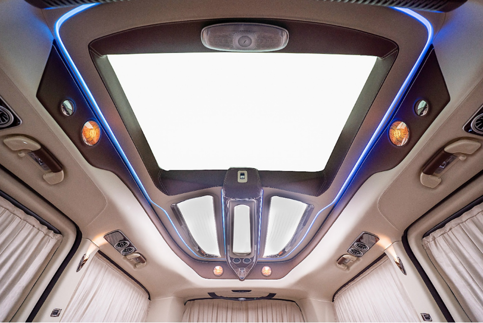 The Role of Interior Accessories in Creating a Luxurious Driving Experience