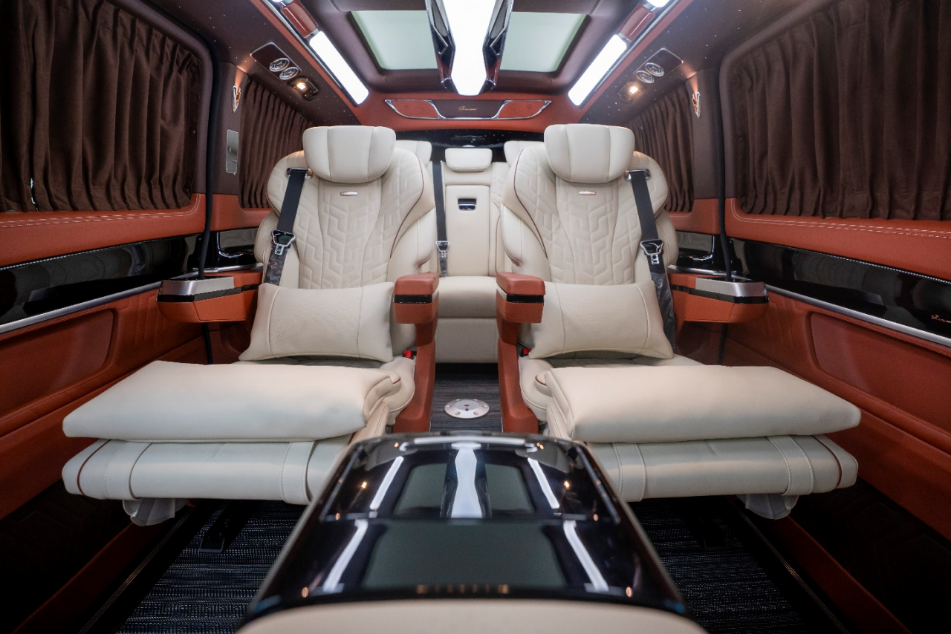 The Role of Interior Accessories in Creating a Luxurious Driving Experience
