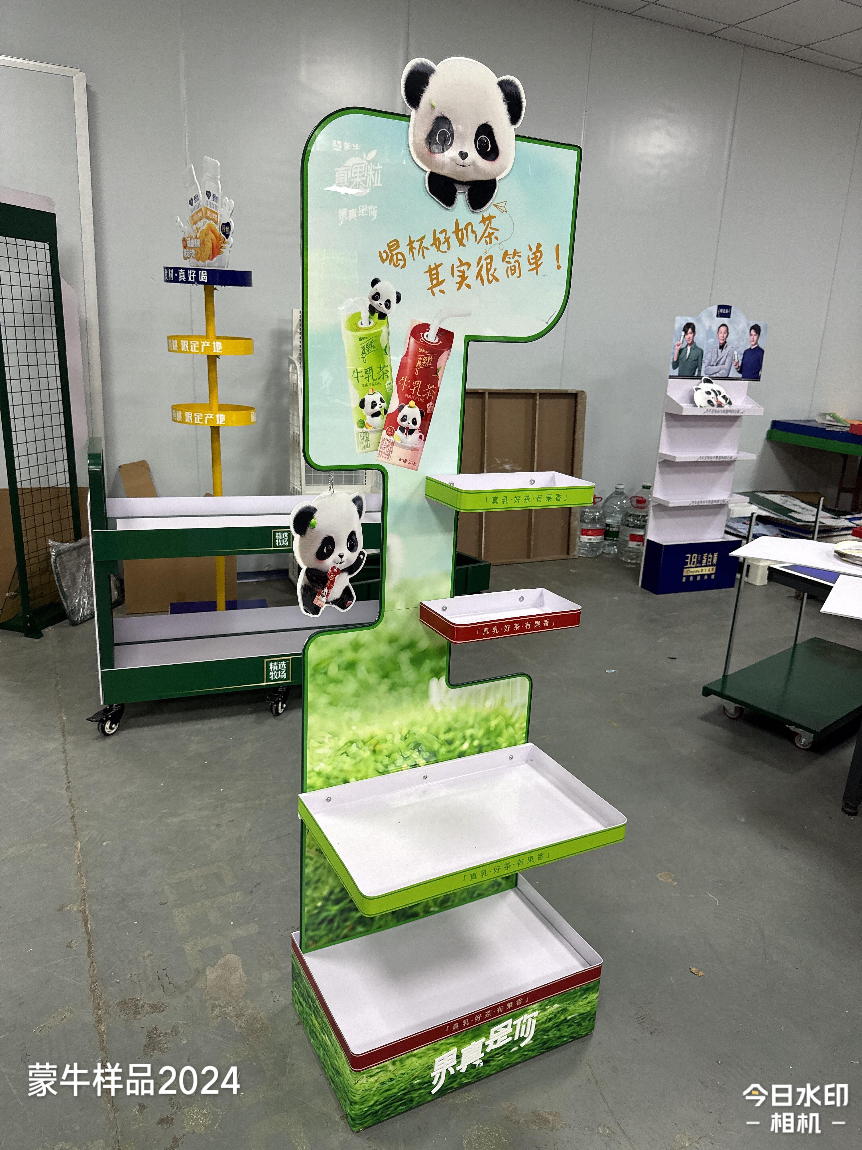 Quali fattori determinano la durata dei supporti espositivi in plastica?