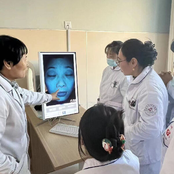 Skin Analysis through Accurate Image Capture Technology