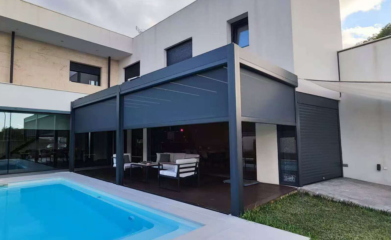 British customers’ pergola next to the swimming pool