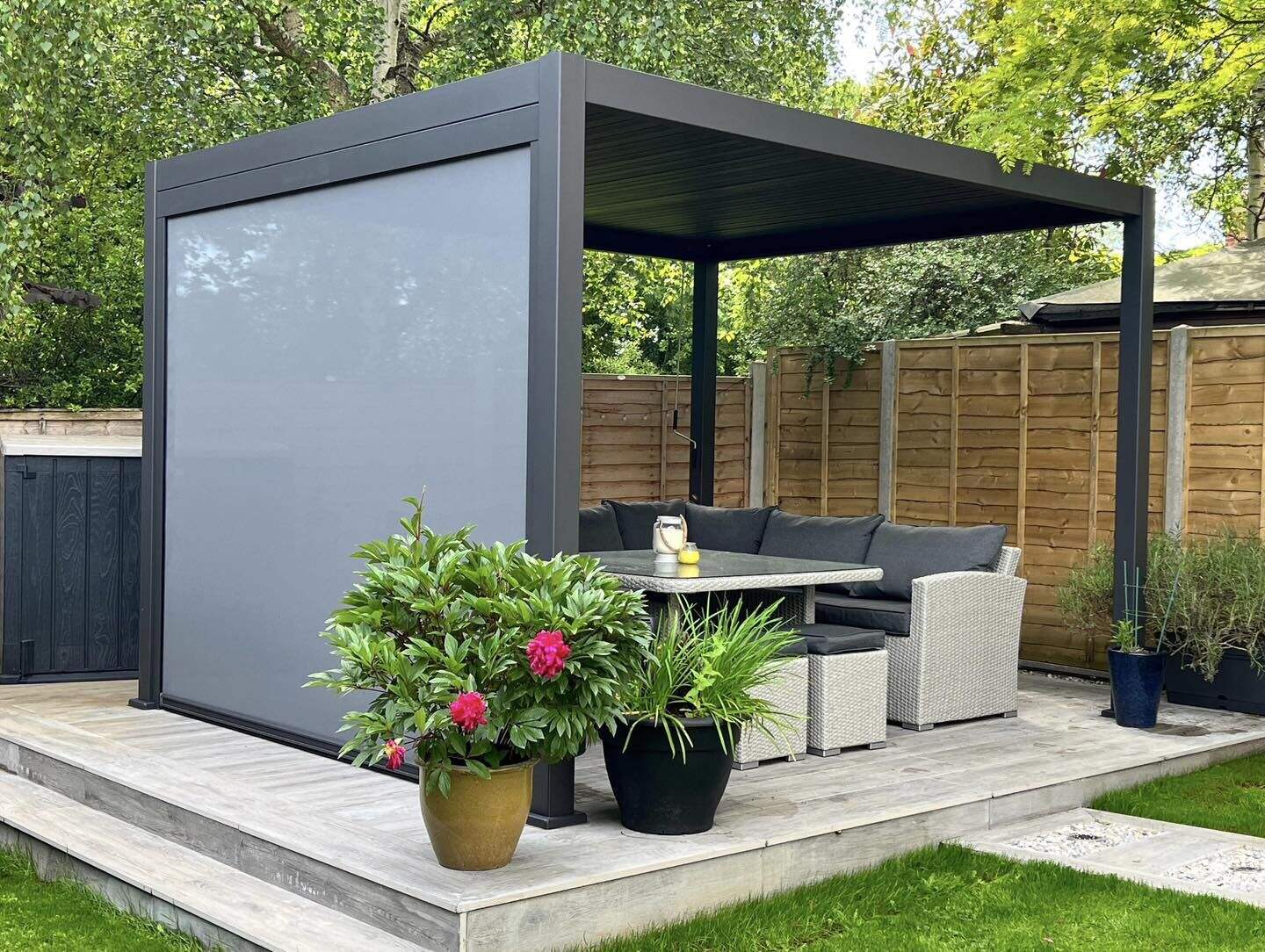 Windproof & Waterproof Sunshade Curtain blinds for Aluminum Pergola