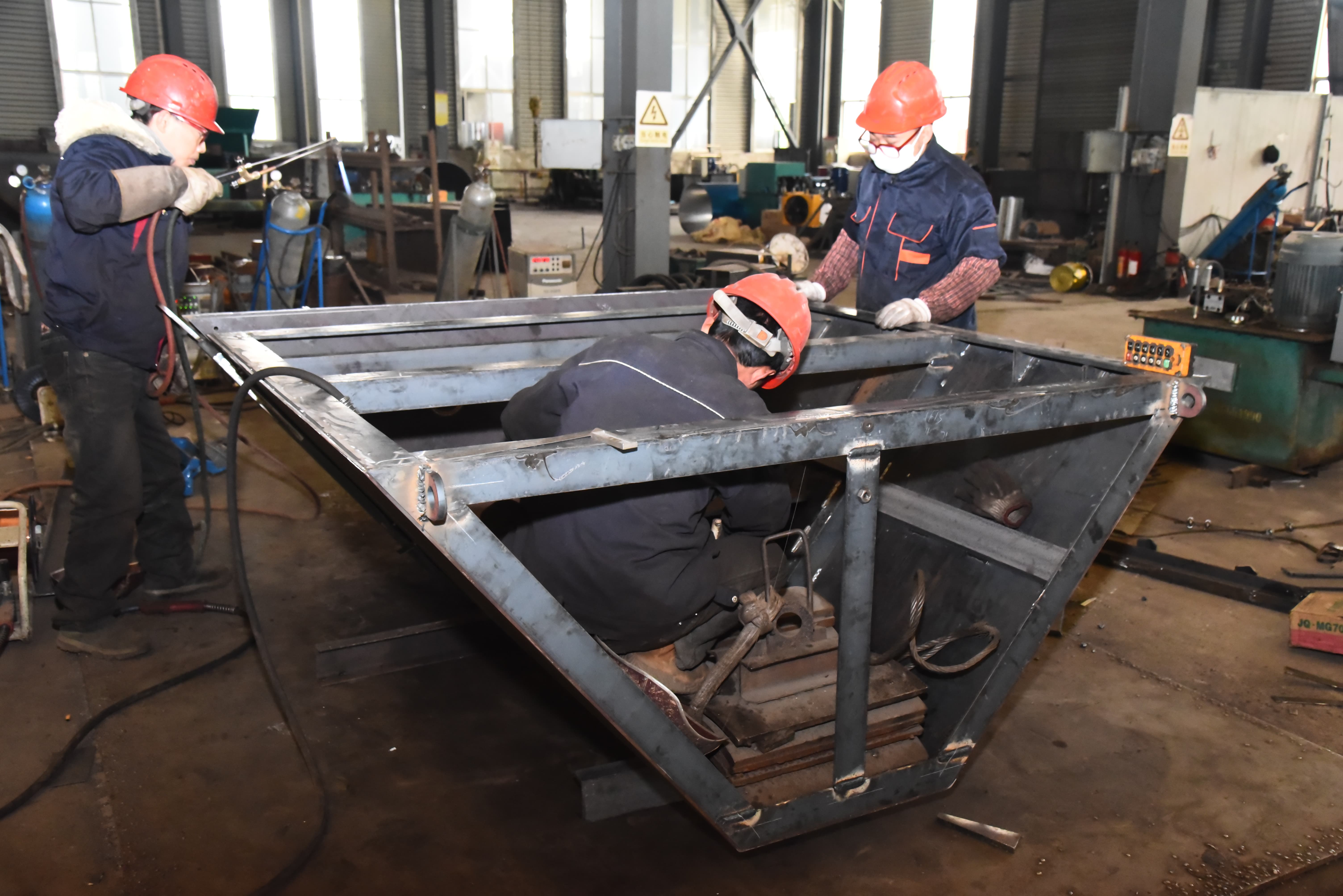 trapezoid ditch lining machine-9