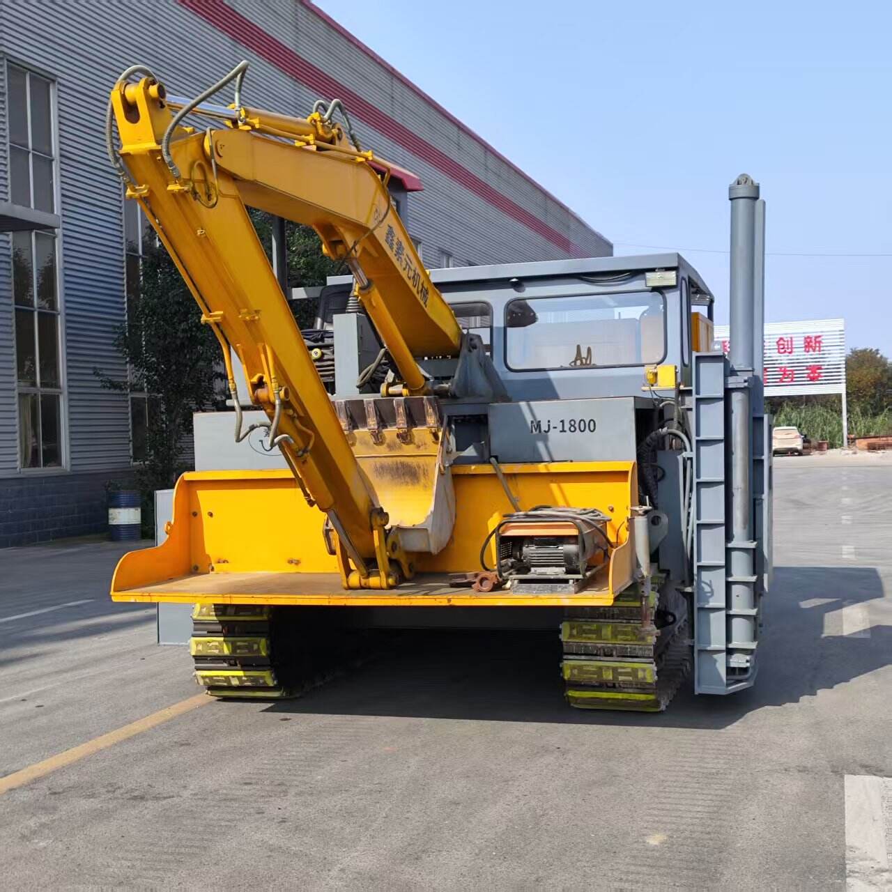 High efficiency slip form machine high frequency vibration concrete forming good performance