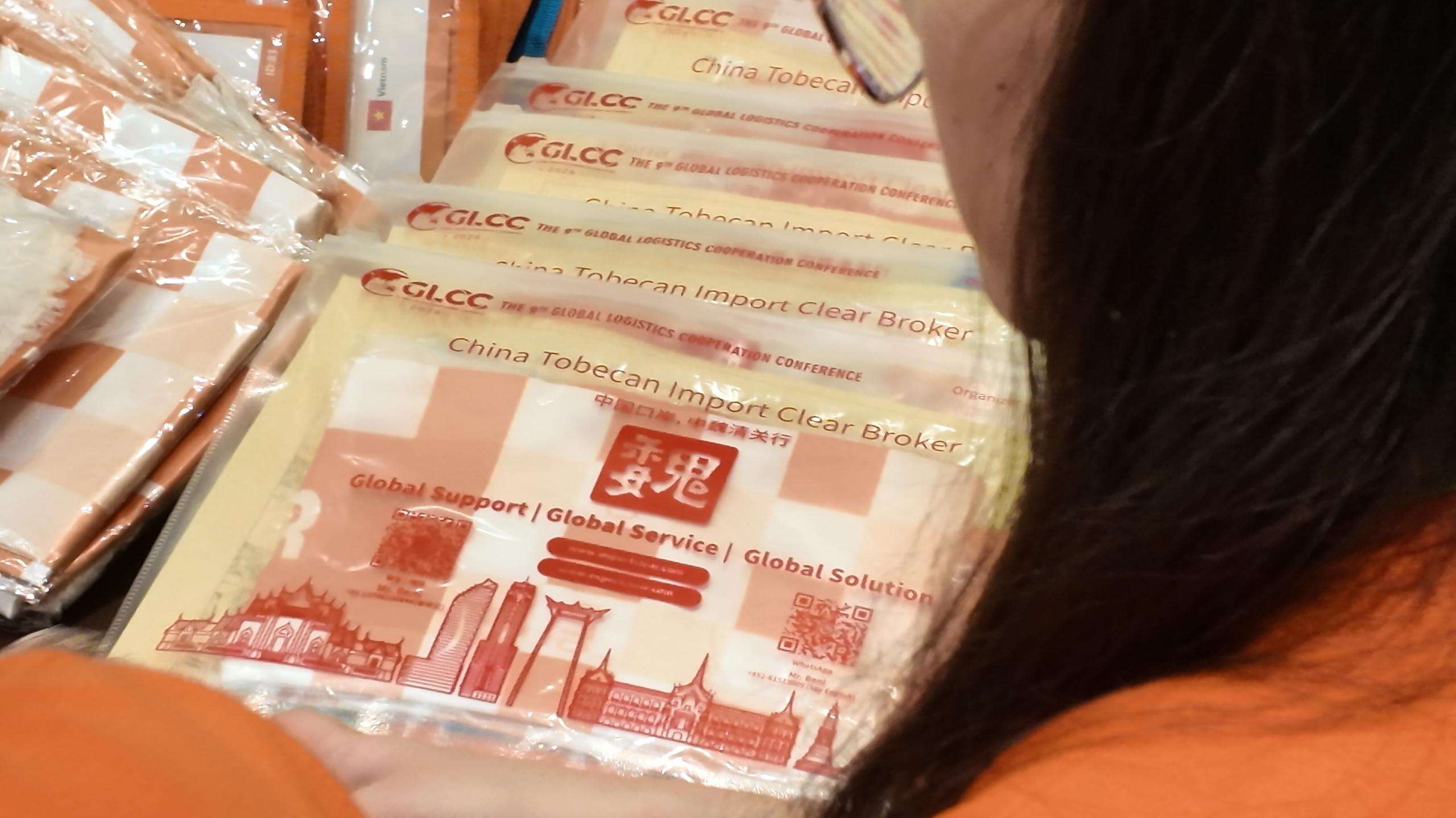 Communicating and interacting with others in freight forwarding