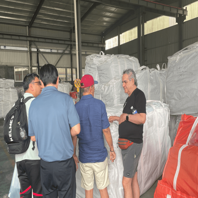 Hengrun Plastic Hosts Overseas Clients, Exploring Agricultural Film Cooperation