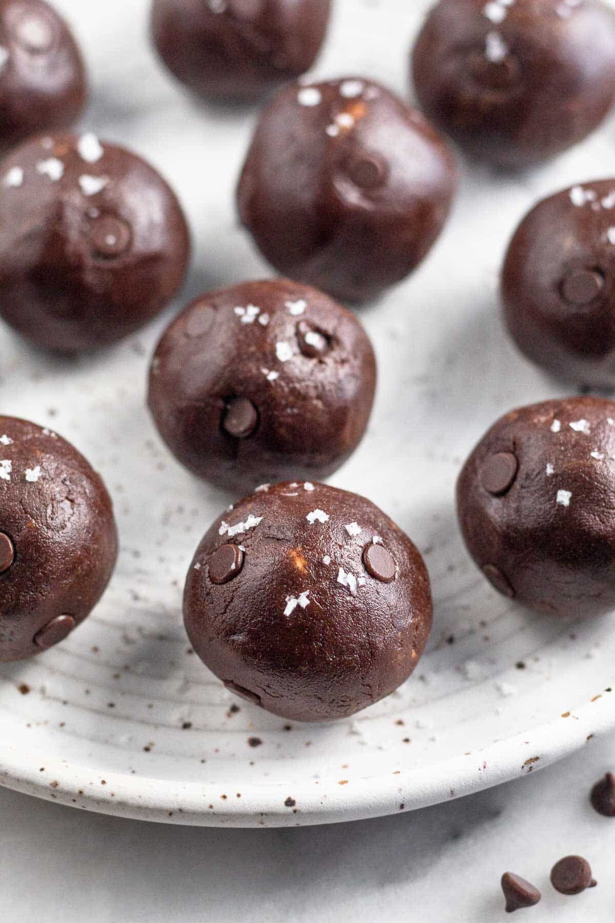 Chocolate-Protein-Balls-6.jpg