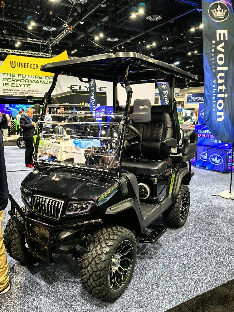 Komitmen Menuju Pembangunan Berkelanjutan