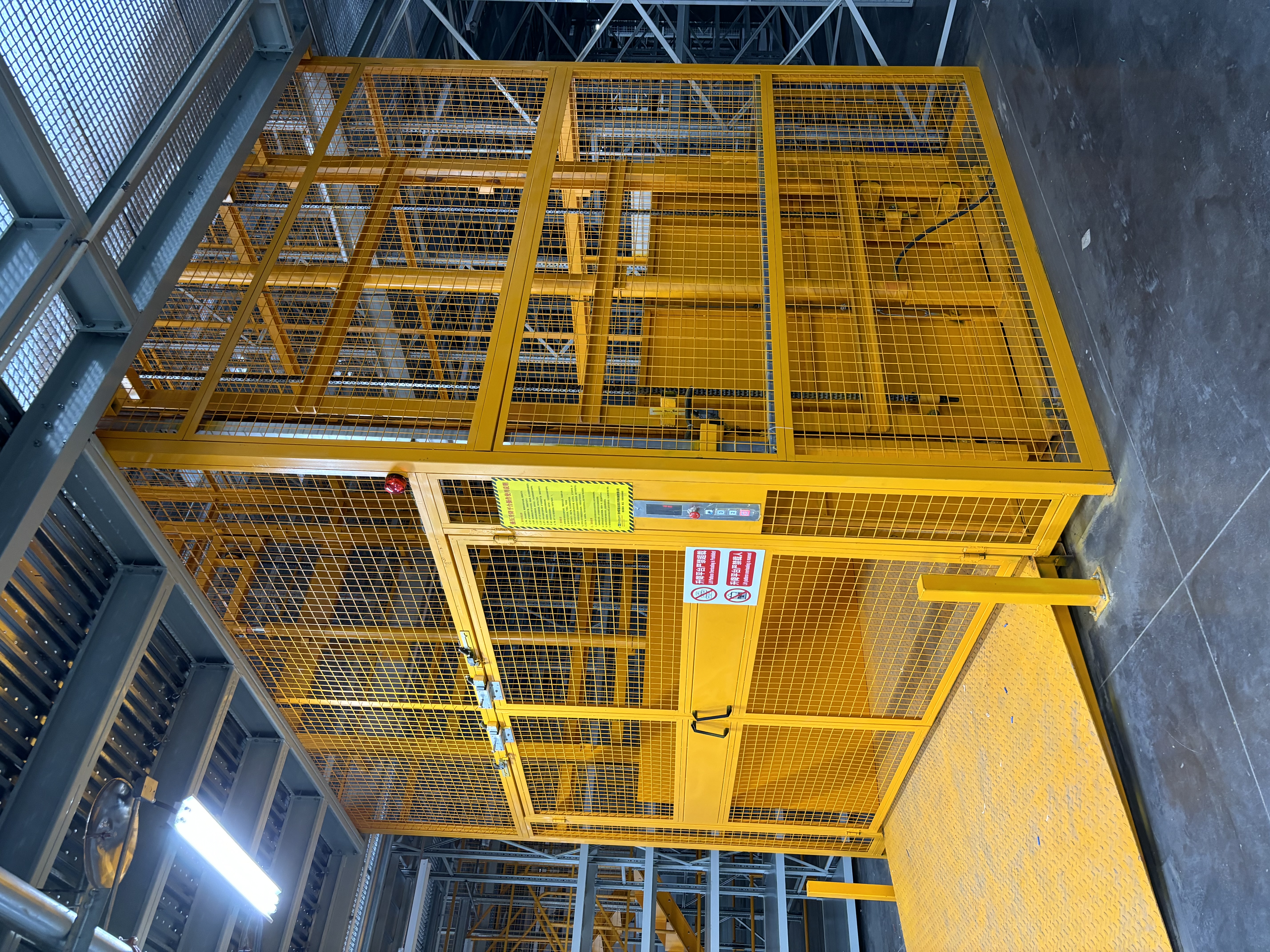 Create More Working Space with a Warehouse Mezzanine