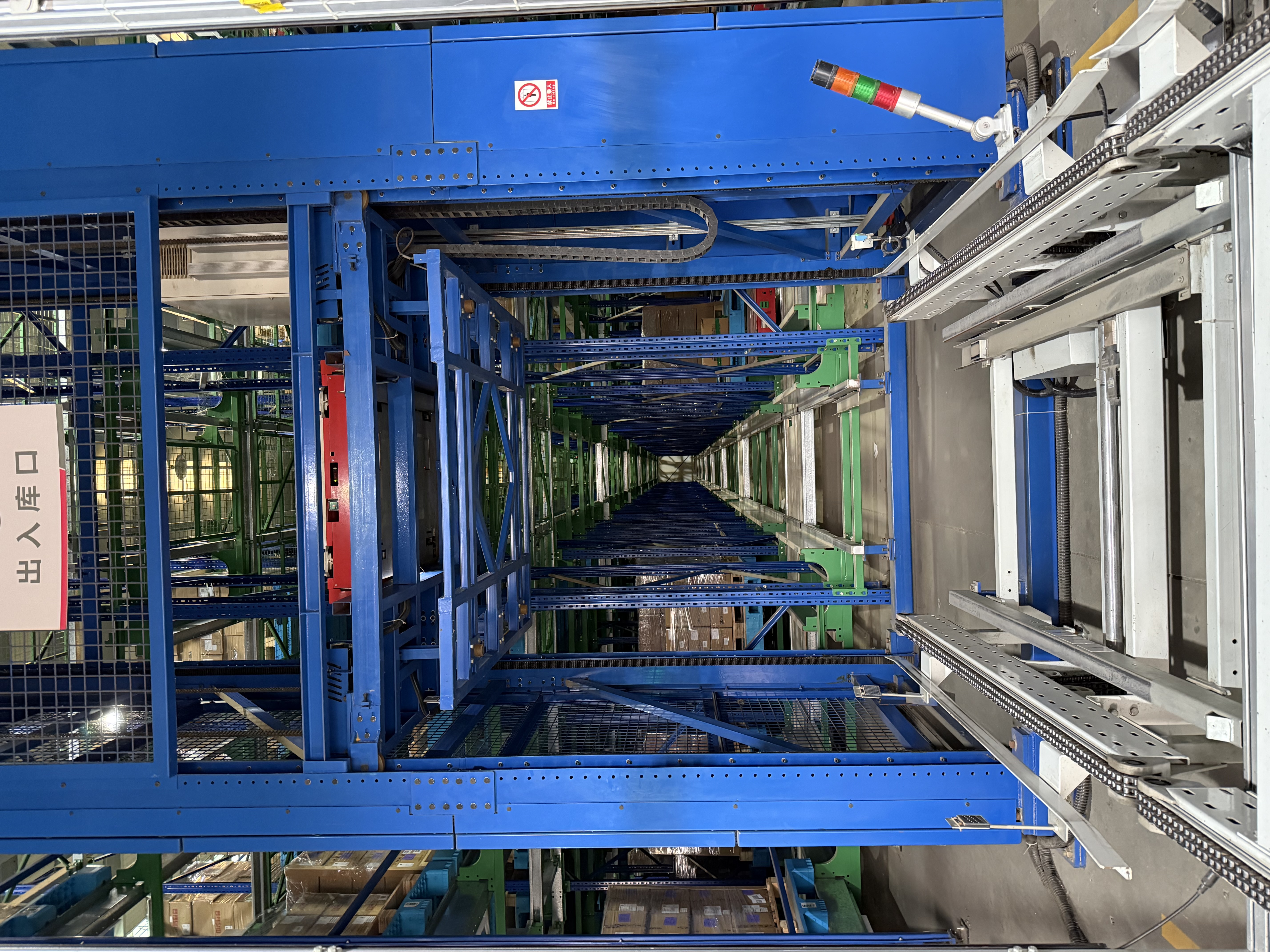 Comment le système de rack Radio Shuttle améliore l'efficacité de la préparation des commandes
