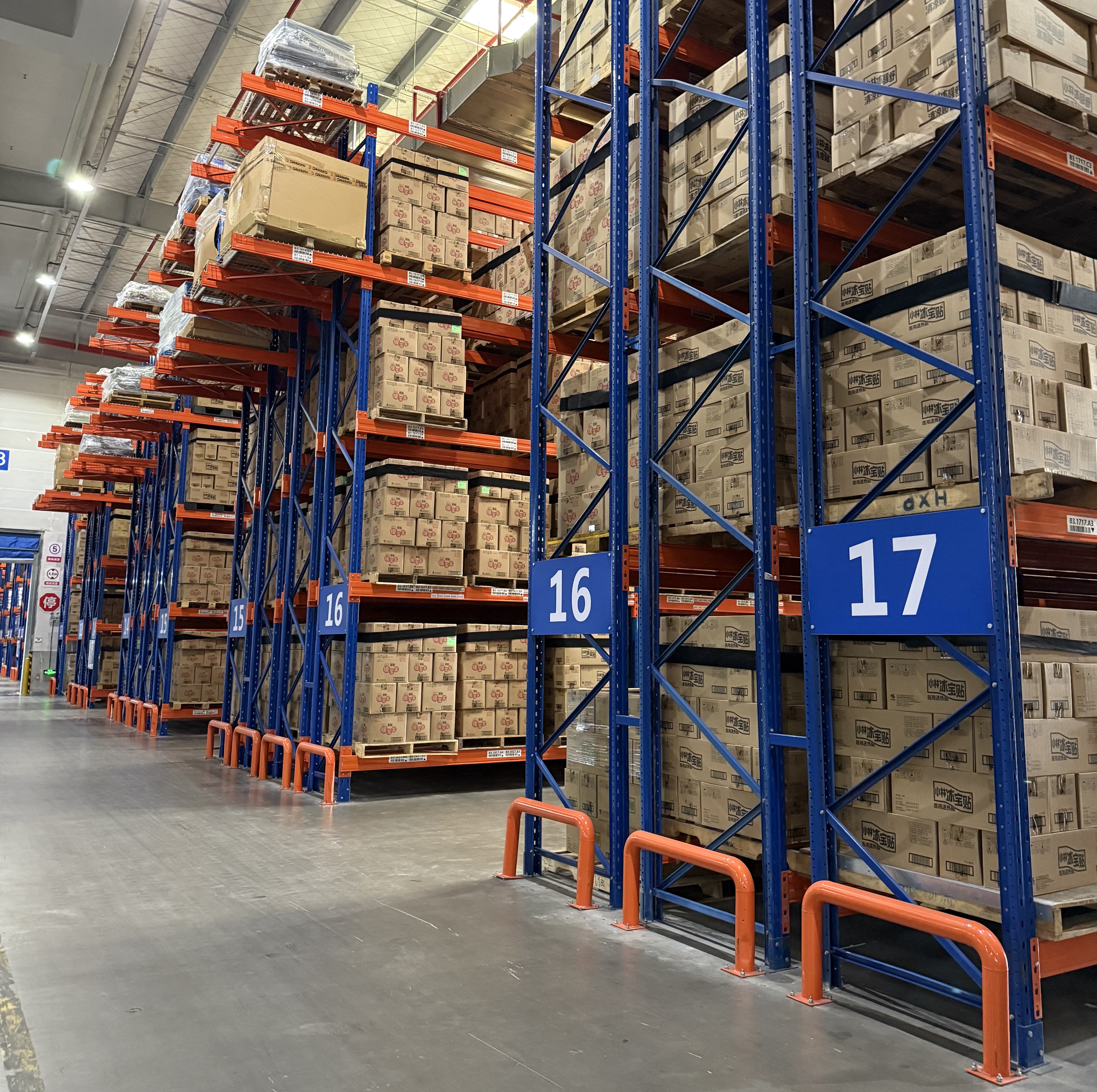 How Double Deep Warehouse Racking Works